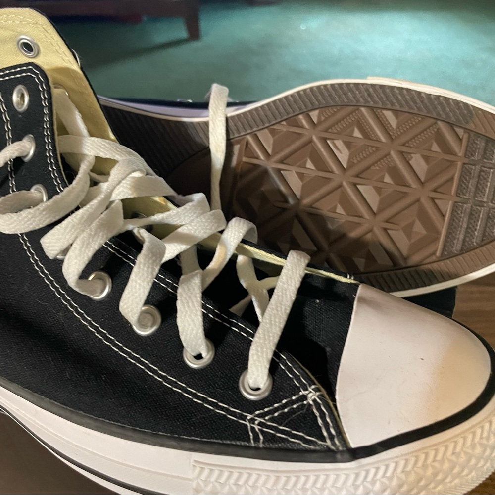 COPY - Chuck Taylor size 12- very good condition worn once no issues -